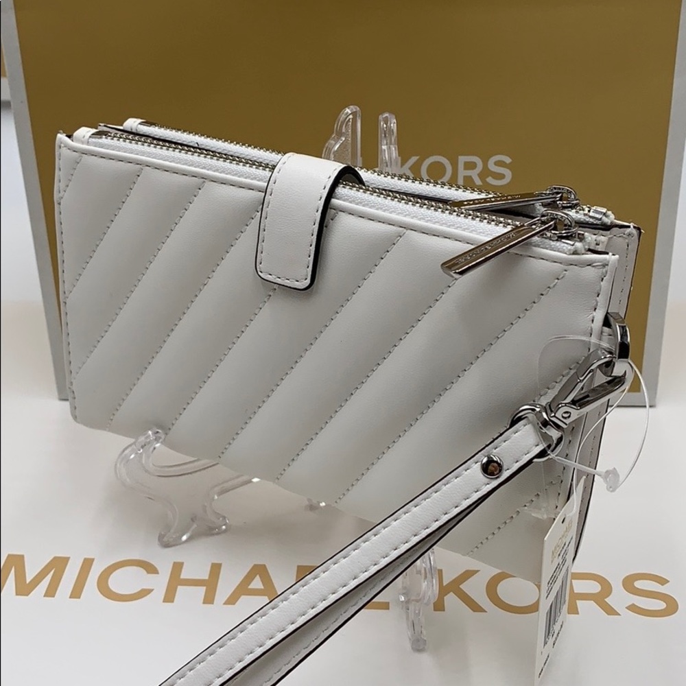 MICHAEL KORS PEYTON LG DOUBLE ZIP WRISTLET - Picture 7 of 16